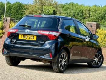 Used Toyota Yaris 2018 for sale - 74721453: Photo