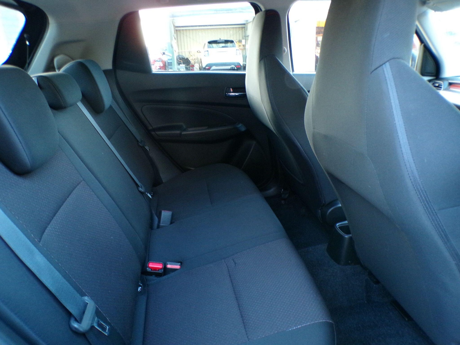 Used Suzuki Swift for sale - 77387000: Photo 13