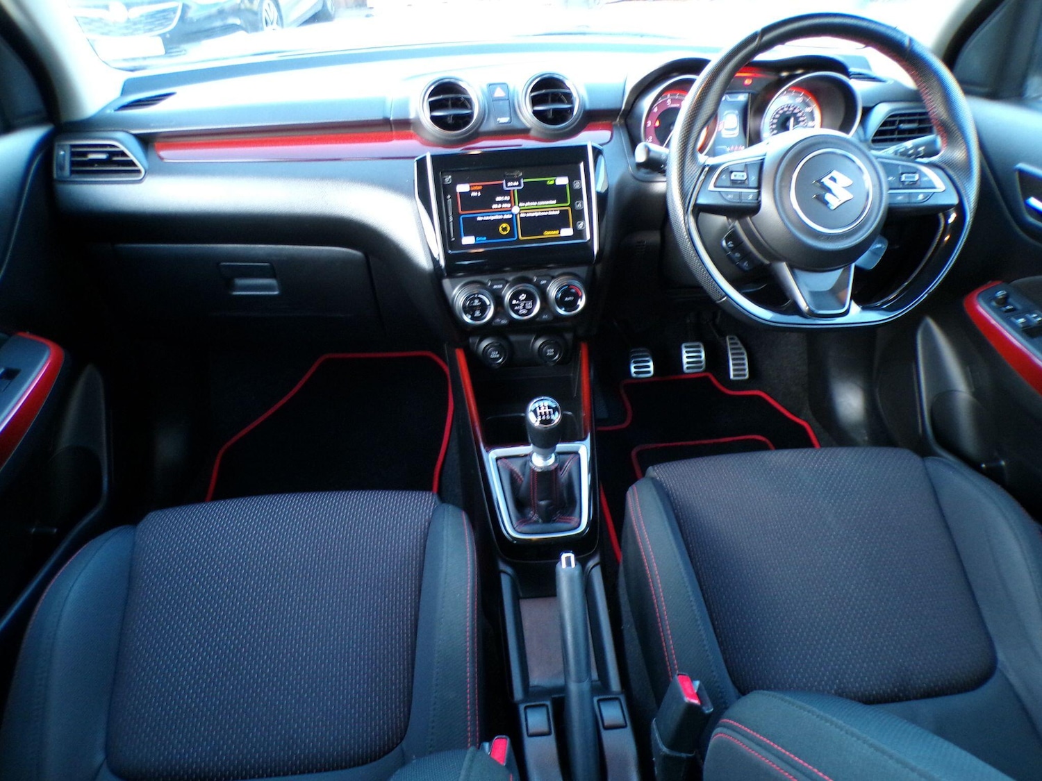 Used Suzuki Swift for sale - 77387000: Photo 16