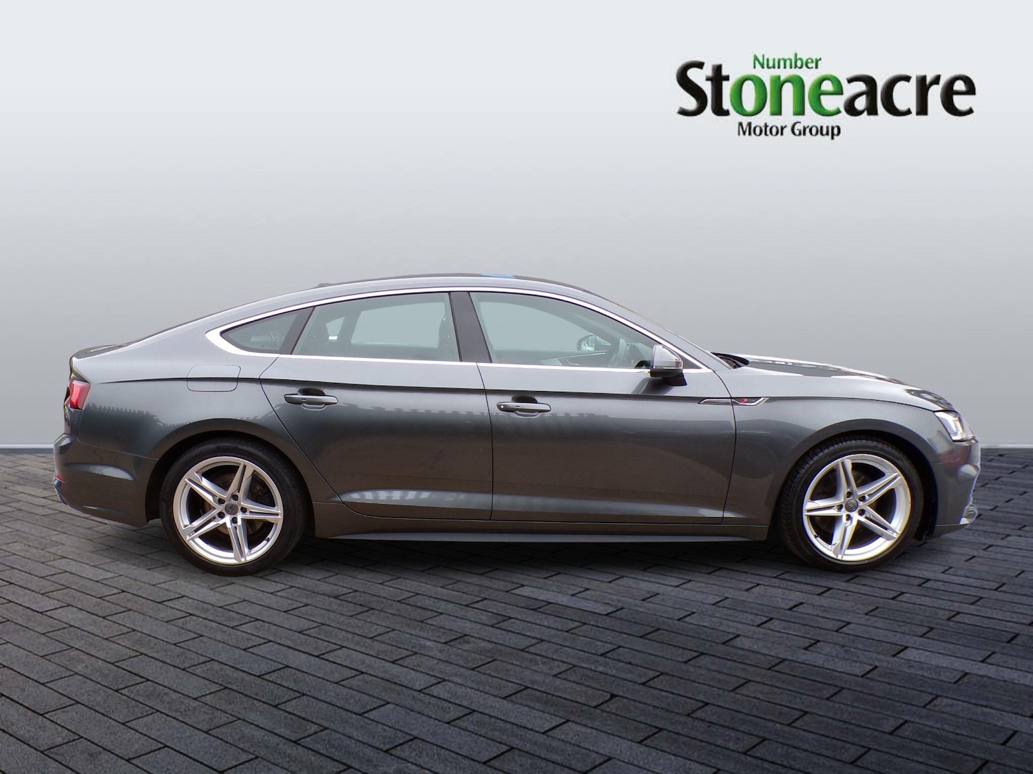 Used Audi A5 2018 for sale - 76380632: Photo 2