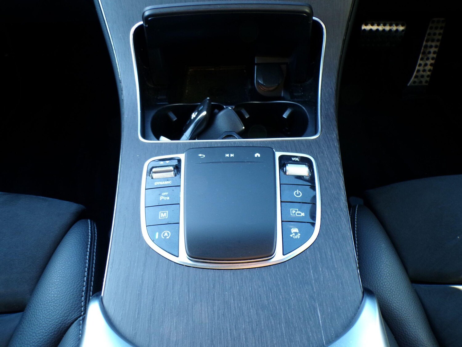 Used Mercedes-Benz GLC 2020 for sale - 76381126: Photo 17