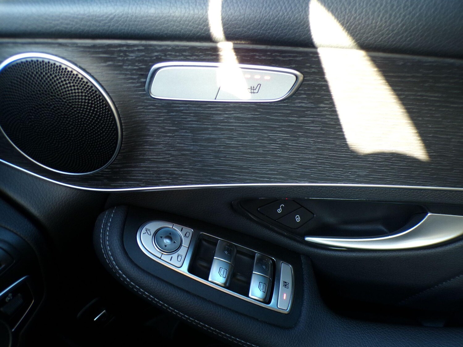 Used Mercedes-Benz GLC 2020 for sale - 76381126: Photo 20