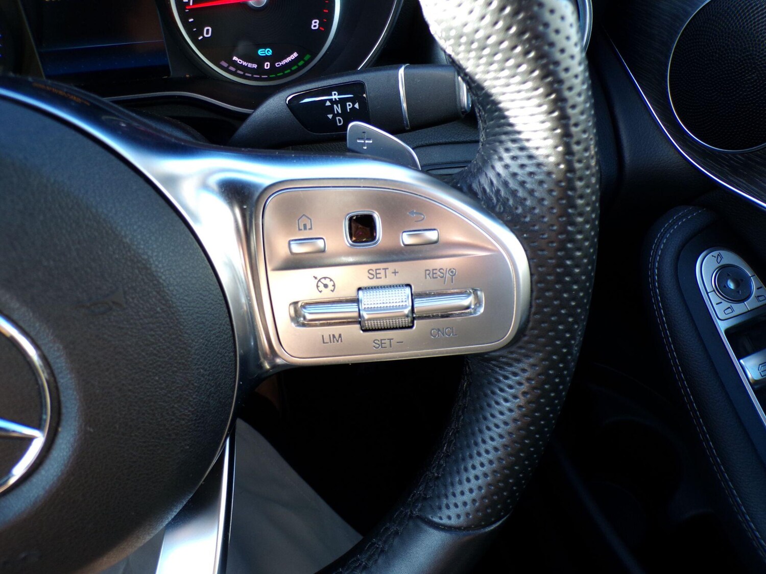 Used Mercedes-Benz GLC 2020 for sale - 76381126: Photo 24