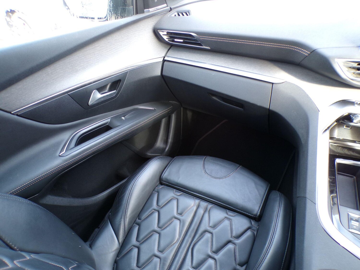 Used Peugeot 3008 2020 for sale - 76060515: Photo 18