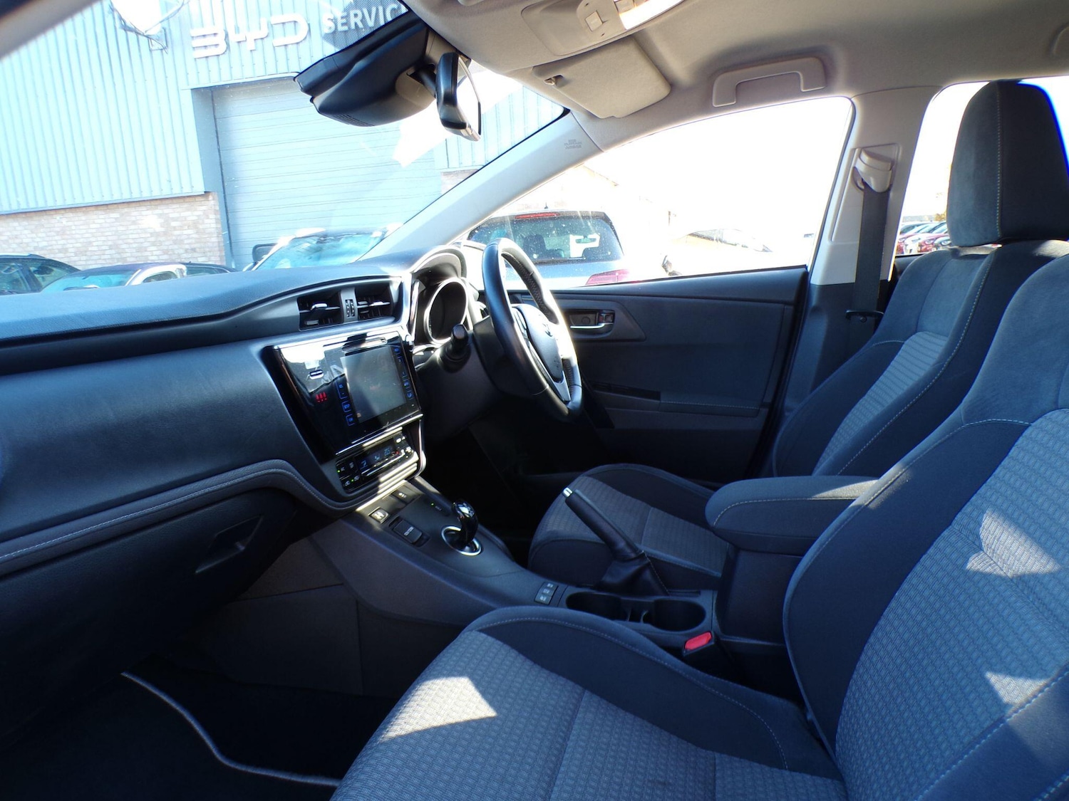 Used Toyota Auris 2018 for sale - 76398657: Photo 14