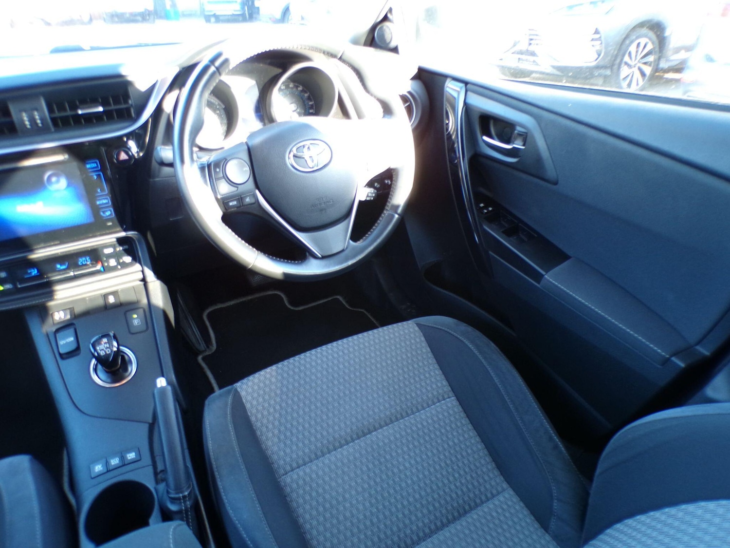 Used Toyota Auris 2018 for sale - 76398657: Photo 16