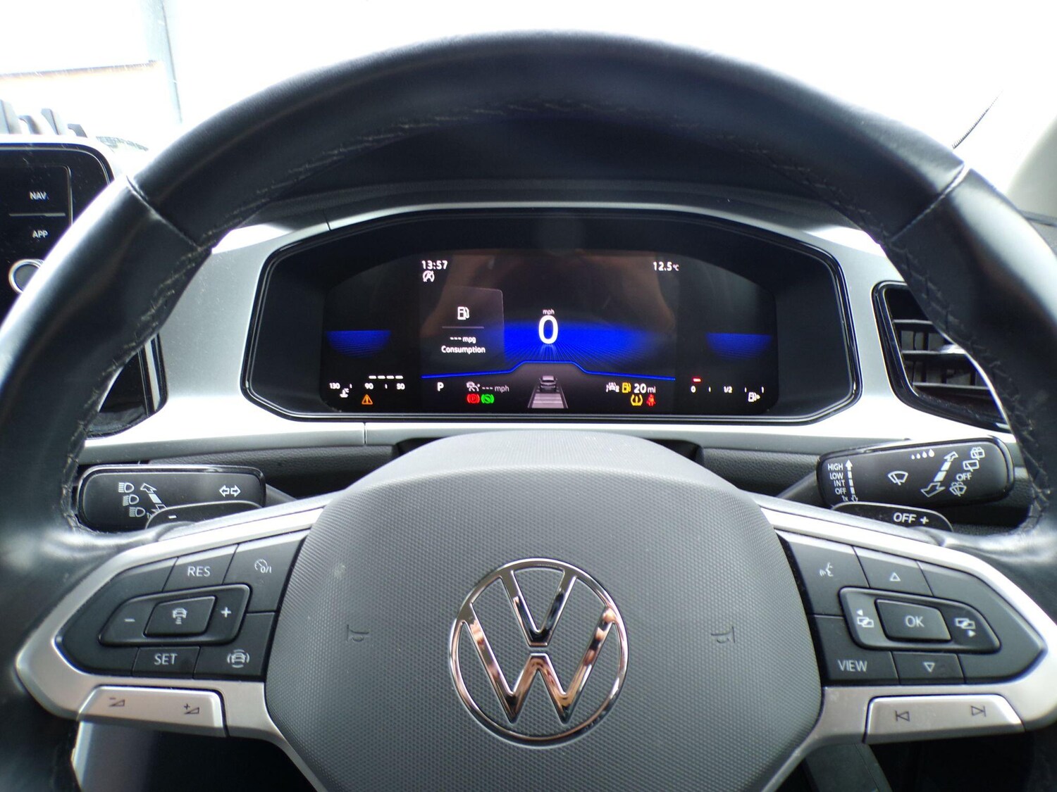 Used Volkswagen T-Roc 2023 for sale - 78157006: Photo 23