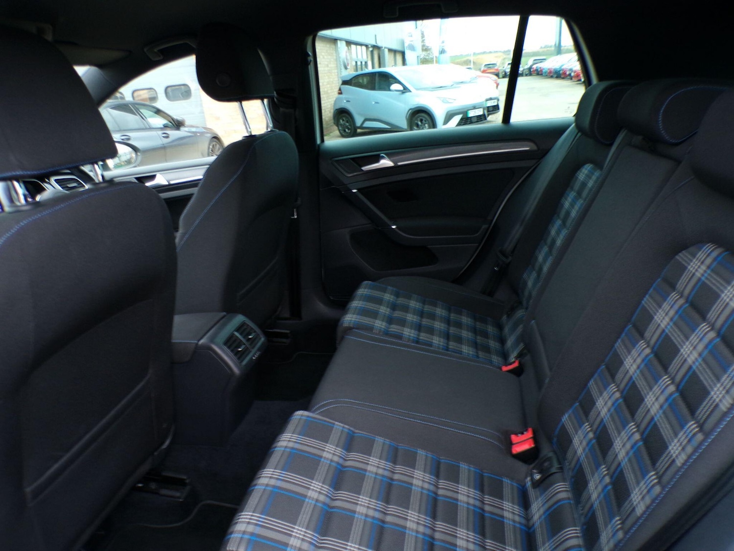 Used Volkswagen Golf 2017 for sale - 76485667: Photo 16