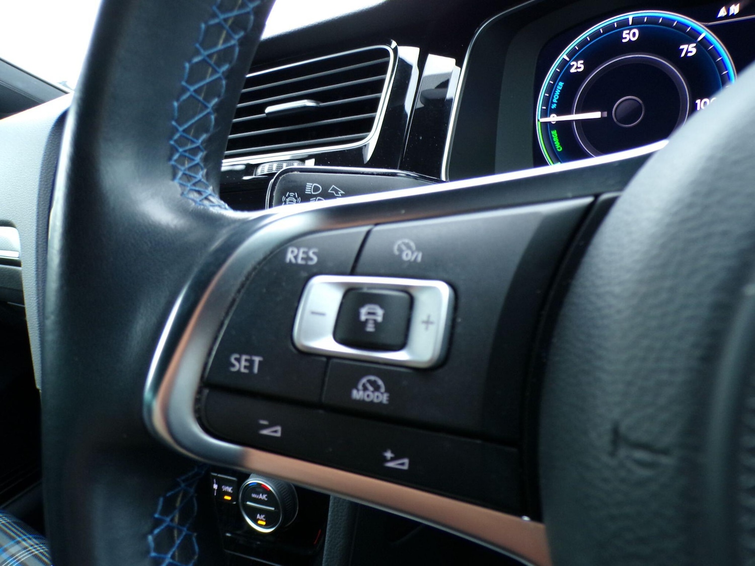 Used Volkswagen Golf 2017 for sale - 76485667: Photo 29