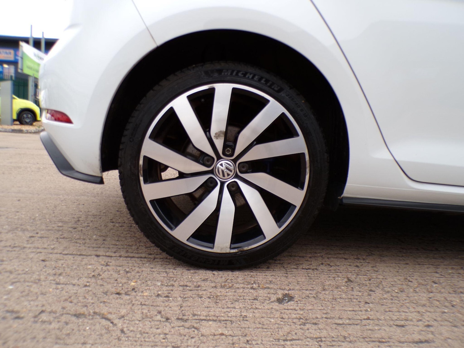 Used Volkswagen Golf 2017 for sale - 76485667: Photo 9