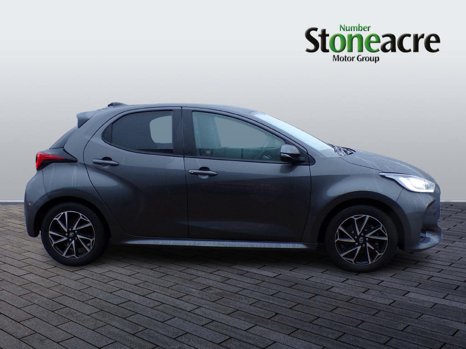 Used Toyota Yaris 2022 for sale - 77525097: Photo 2