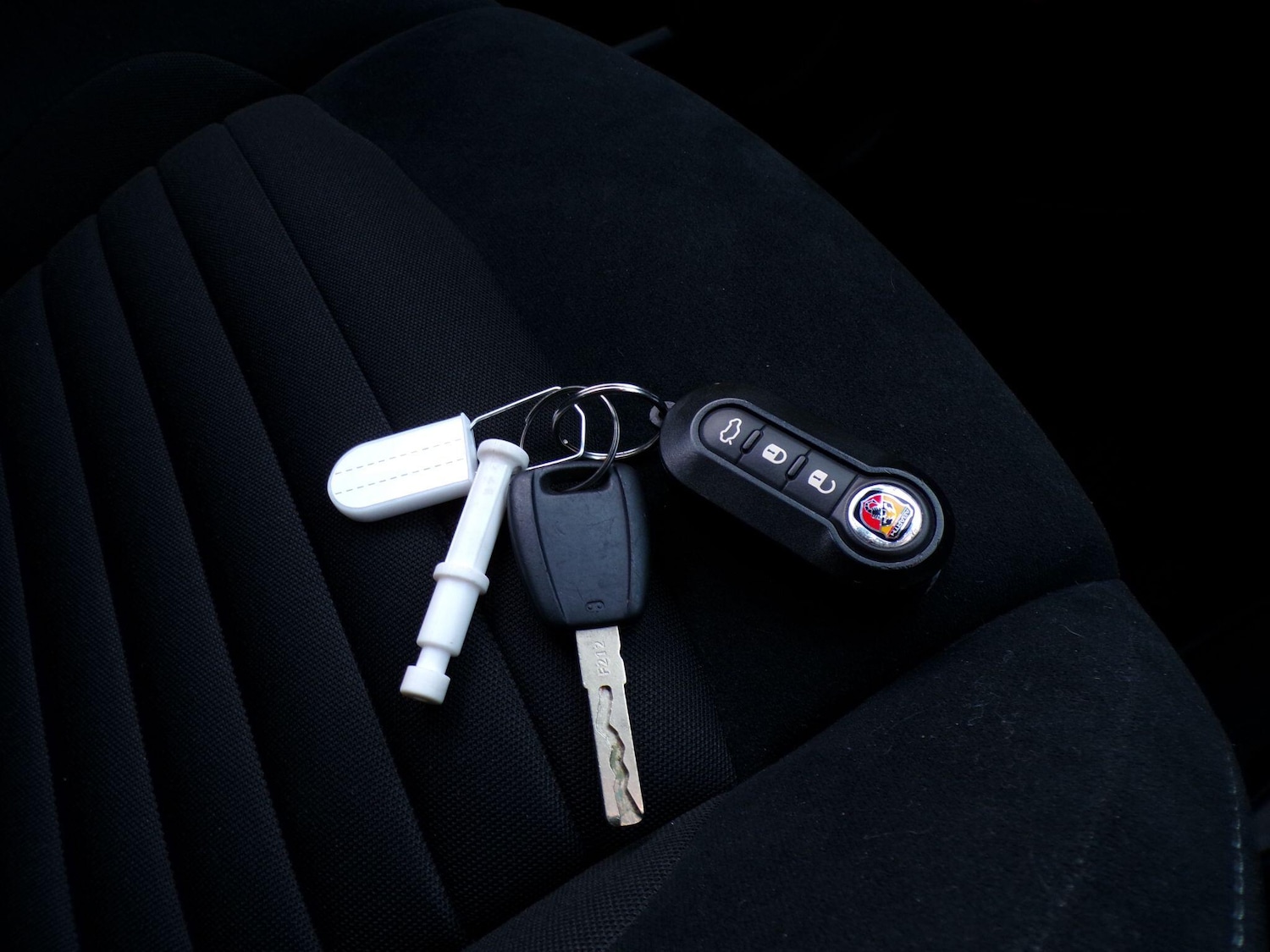 Used Abarth 500 2023 for sale - 77060323: Photo 35