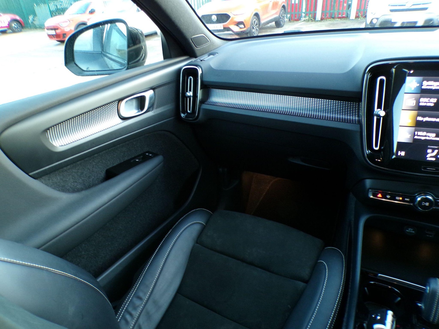 Used Volvo XC40 2021 for sale - 77156532: Photo 14