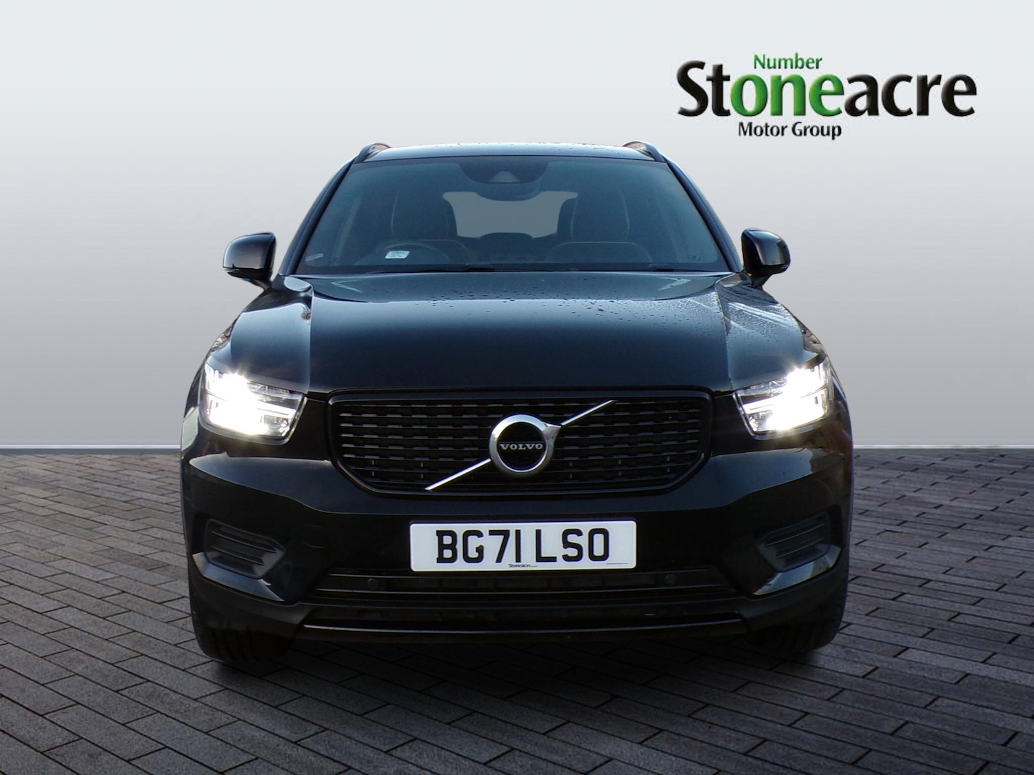 Used Volvo XC40 2021 for sale - 77156532: Photo 2