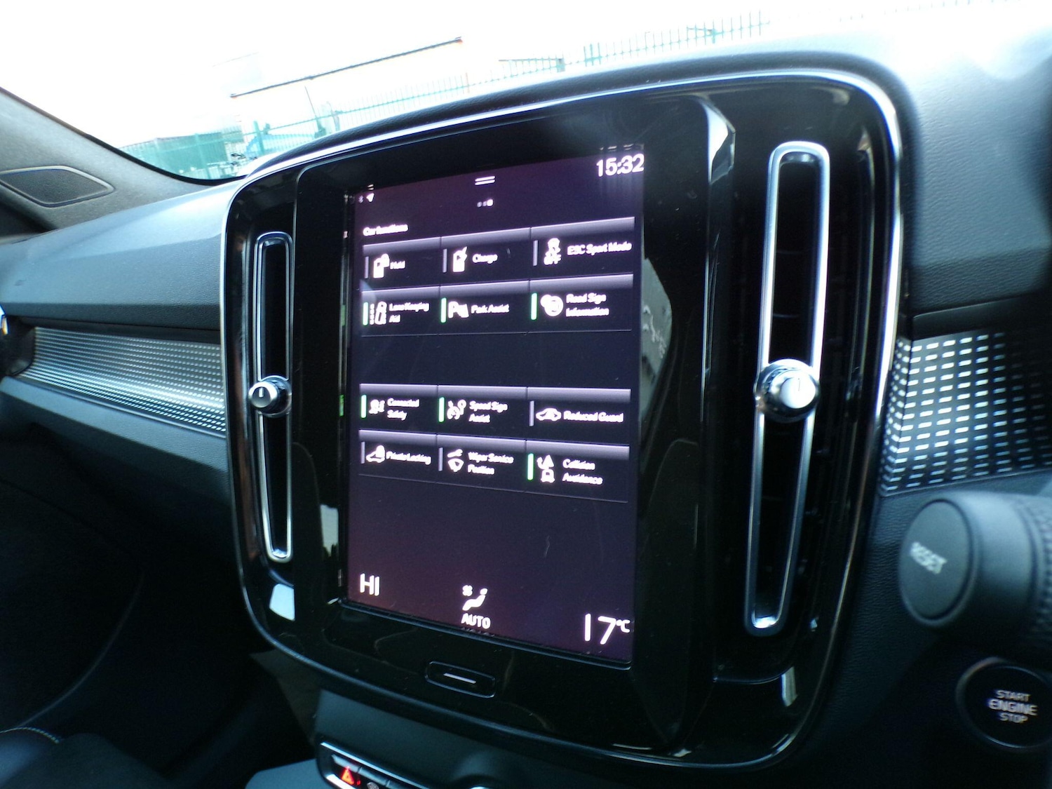 Used Volvo XC40 2021 for sale - 77156532: Photo 25