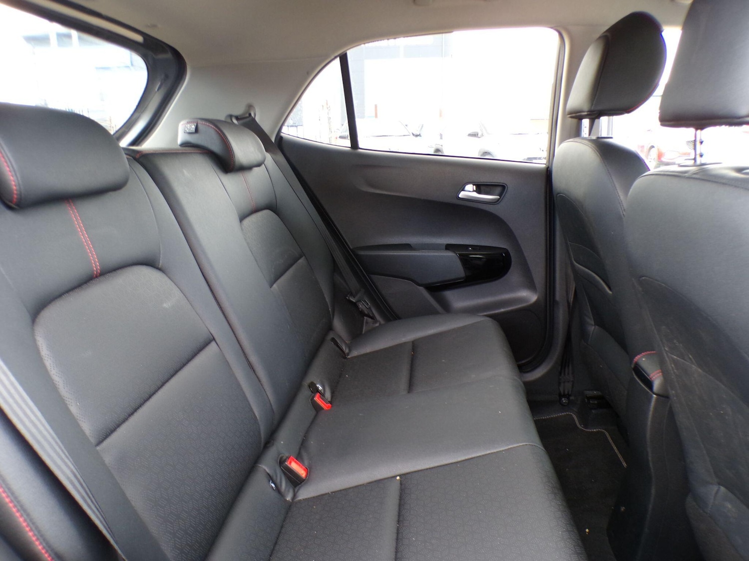 Used Kia Picanto 2023 for sale - 76137475: Photo 12