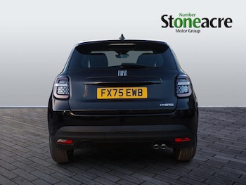 Used Fiat 600 2025 for sale - 76992836: Photo