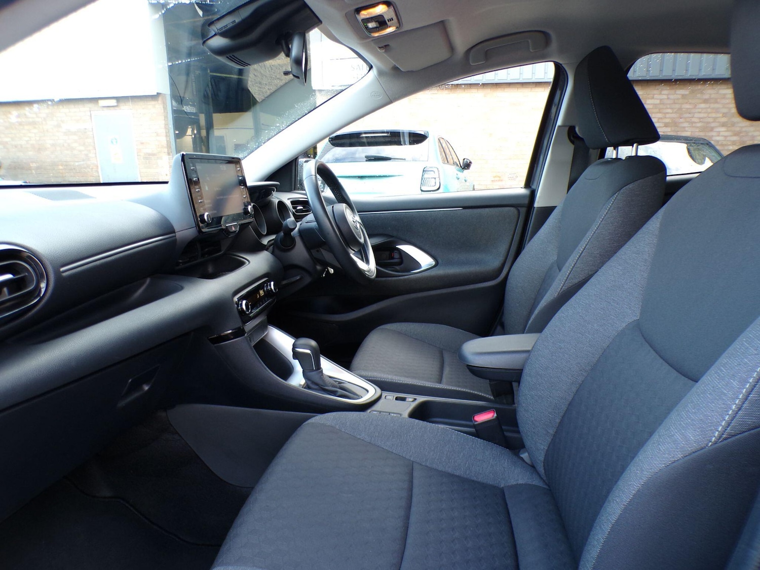 Used Toyota Yaris 2021 for sale - 76634253: Photo 11