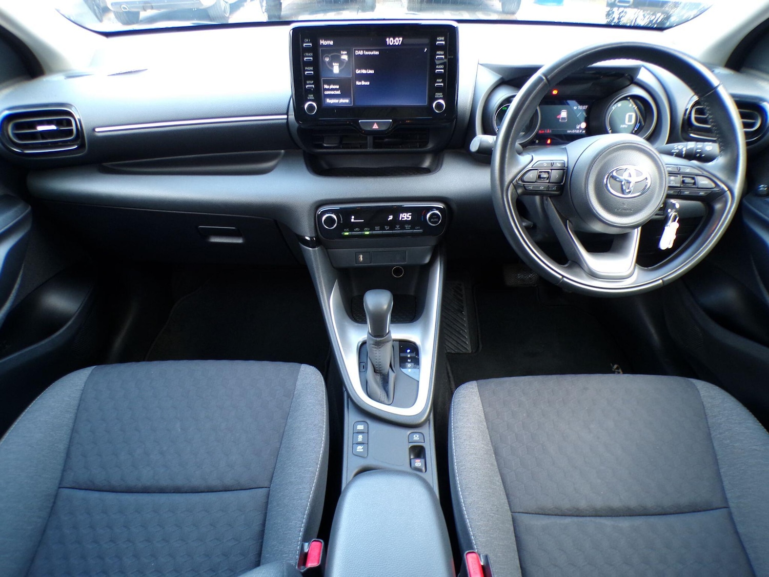 Used Toyota Yaris 2021 for sale - 76634253: Photo 12