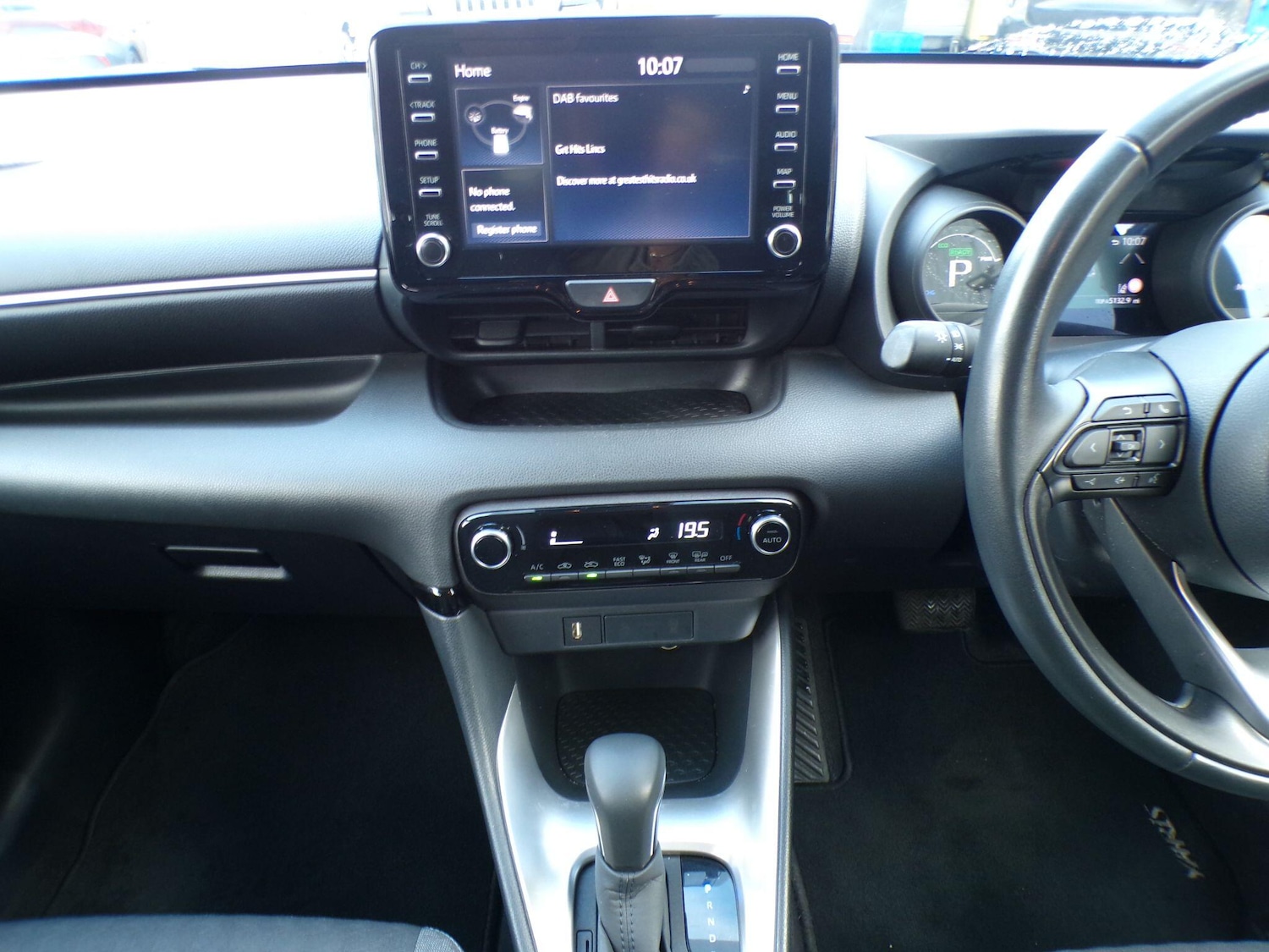 Used Toyota Yaris 2021 for sale - 76634253: Photo 15