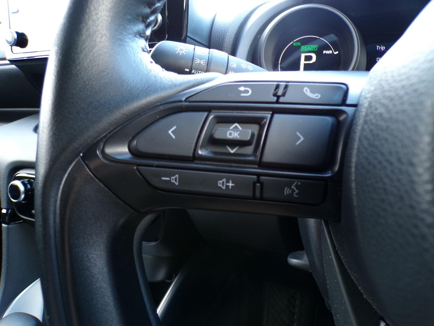 Used Toyota Yaris 2021 for sale - 76634253: Photo 22