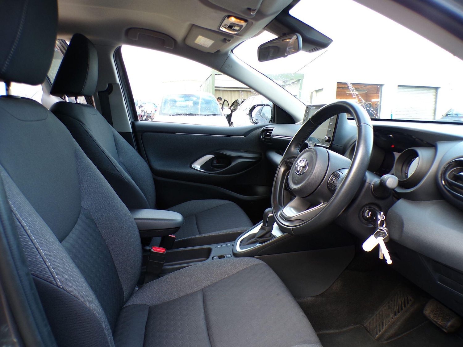 Used Toyota Yaris 2021 for sale - 76634253: Photo 28