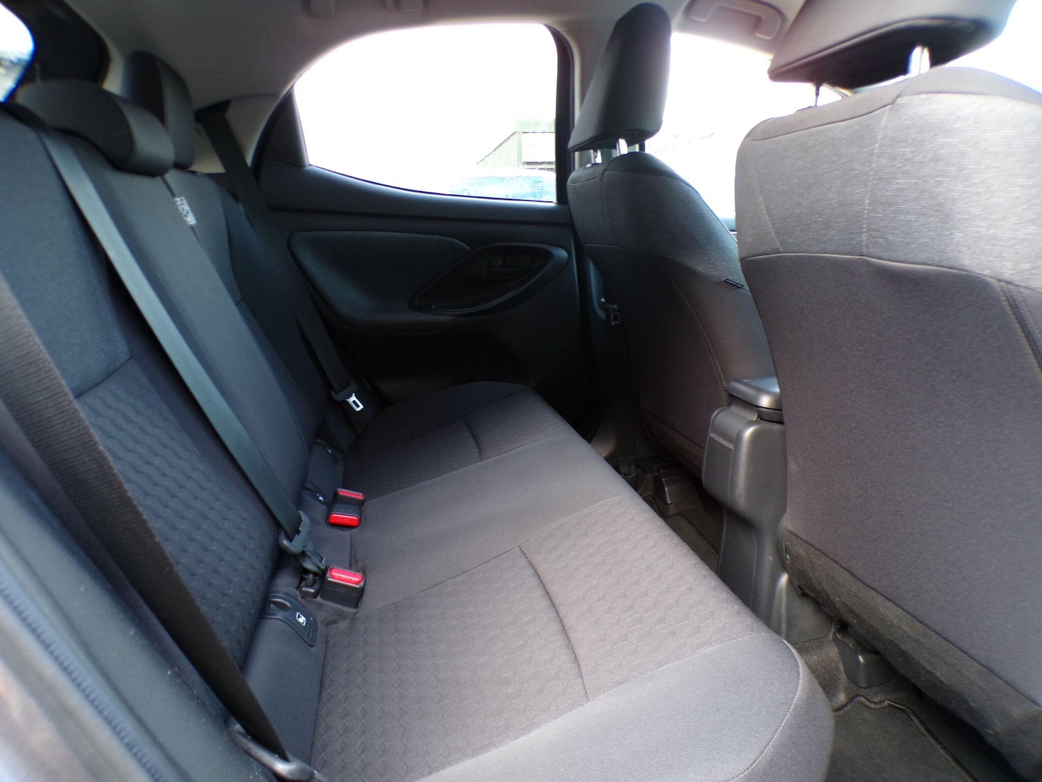 Used Toyota Yaris 2021 for sale - 76634253: Photo 29