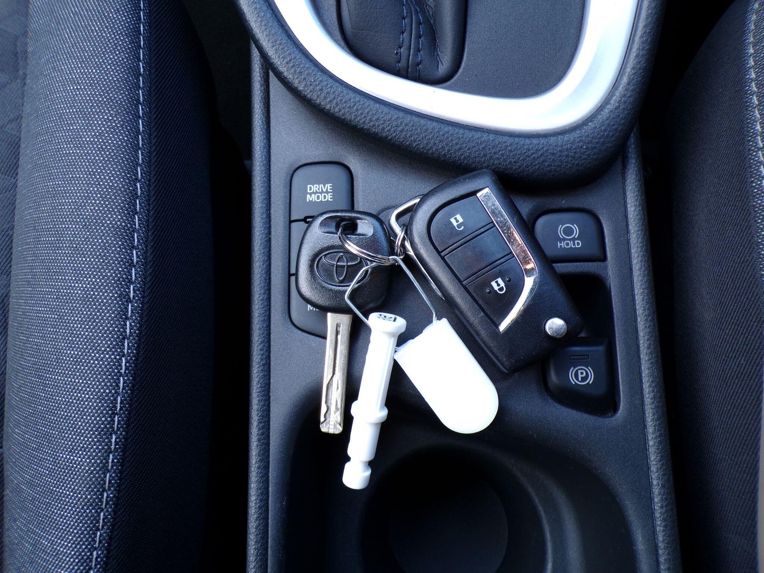 Used Toyota Yaris 2021 for sale - 76634253: Photo 31