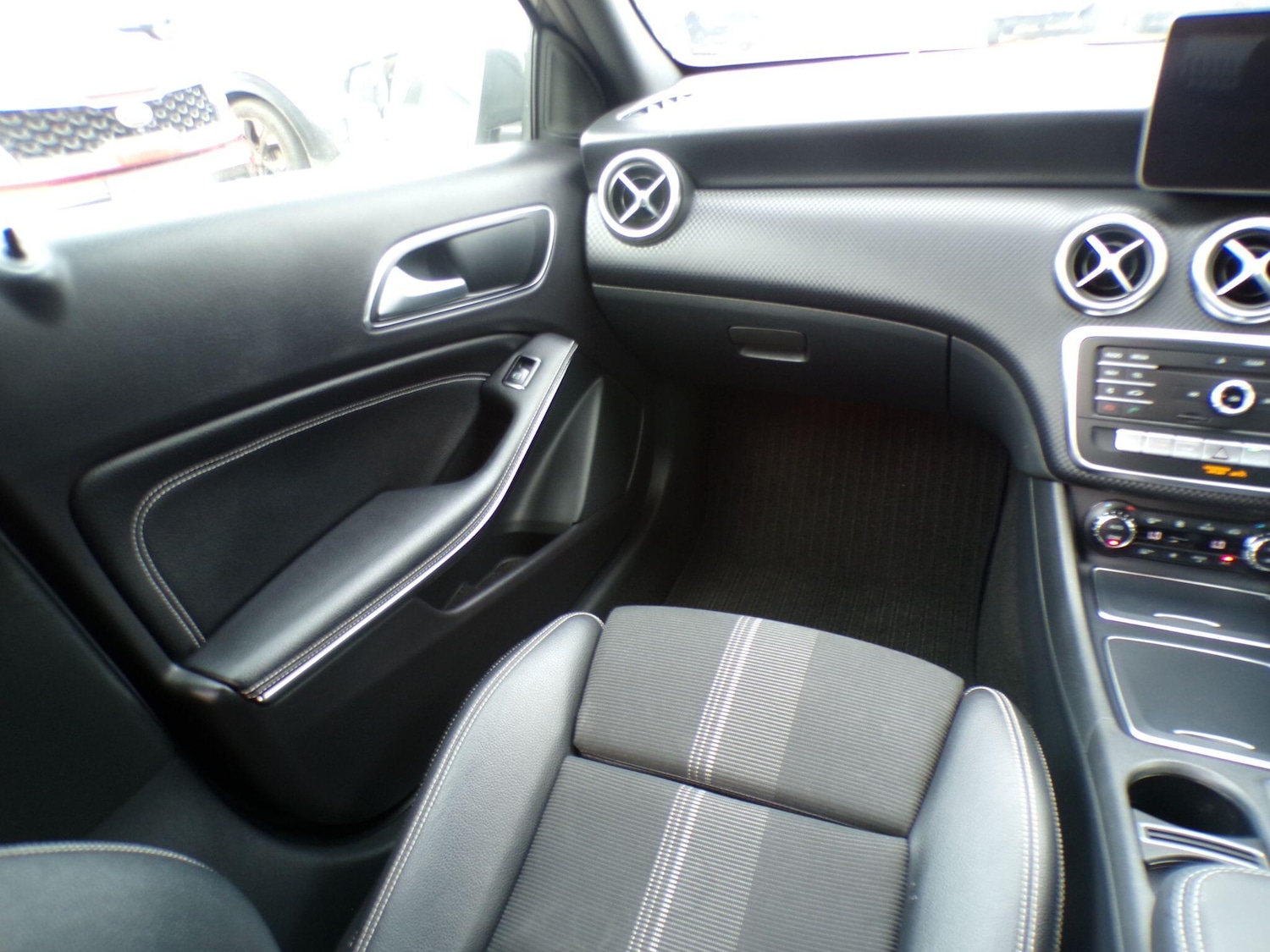 Used Mercedes-Benz A-Class 2018 for sale - 76573097: Photo 17