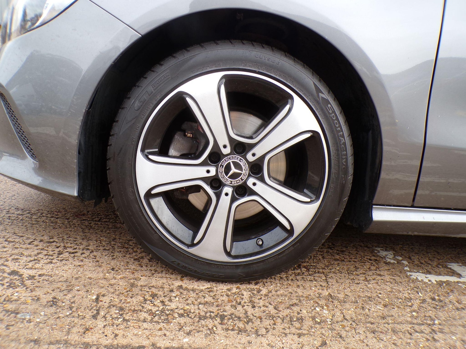 Used Mercedes-Benz A-Class 2018 for sale - 76573097: Photo 9