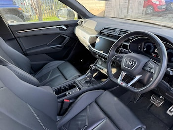Used Audi Q3 2023 for sale - 77957274: Photo