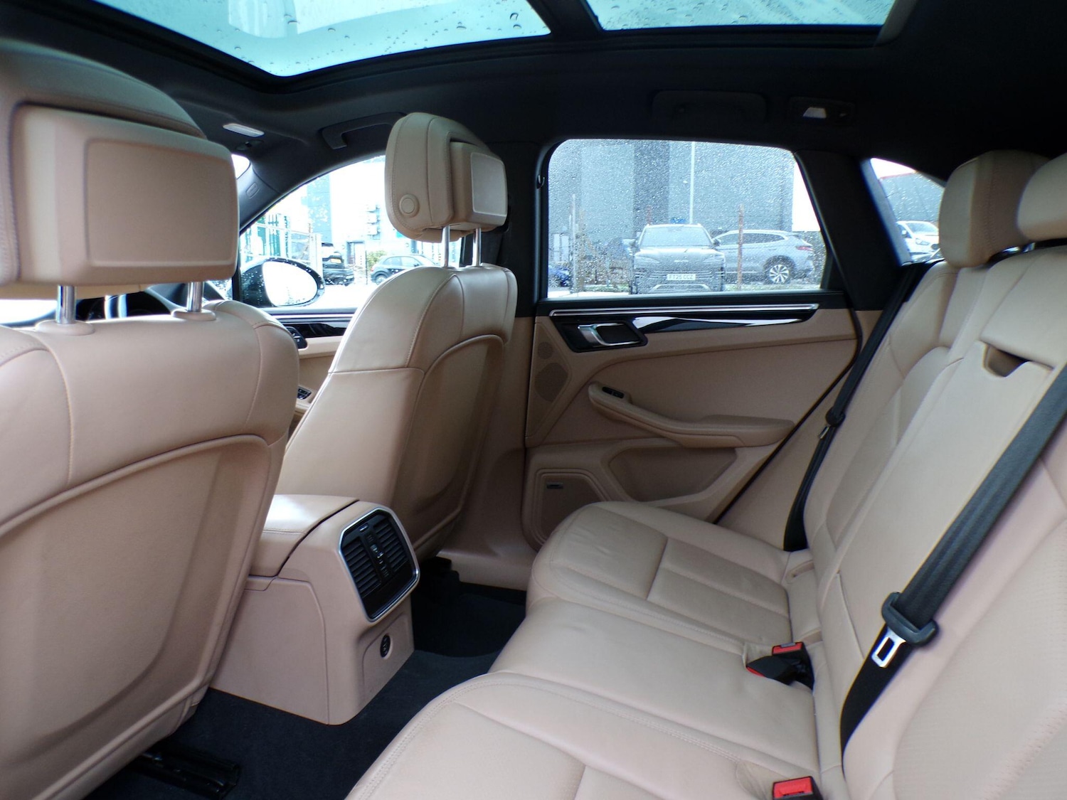 Used Porsche Macan 2018 for sale - 77156092: Photo 17