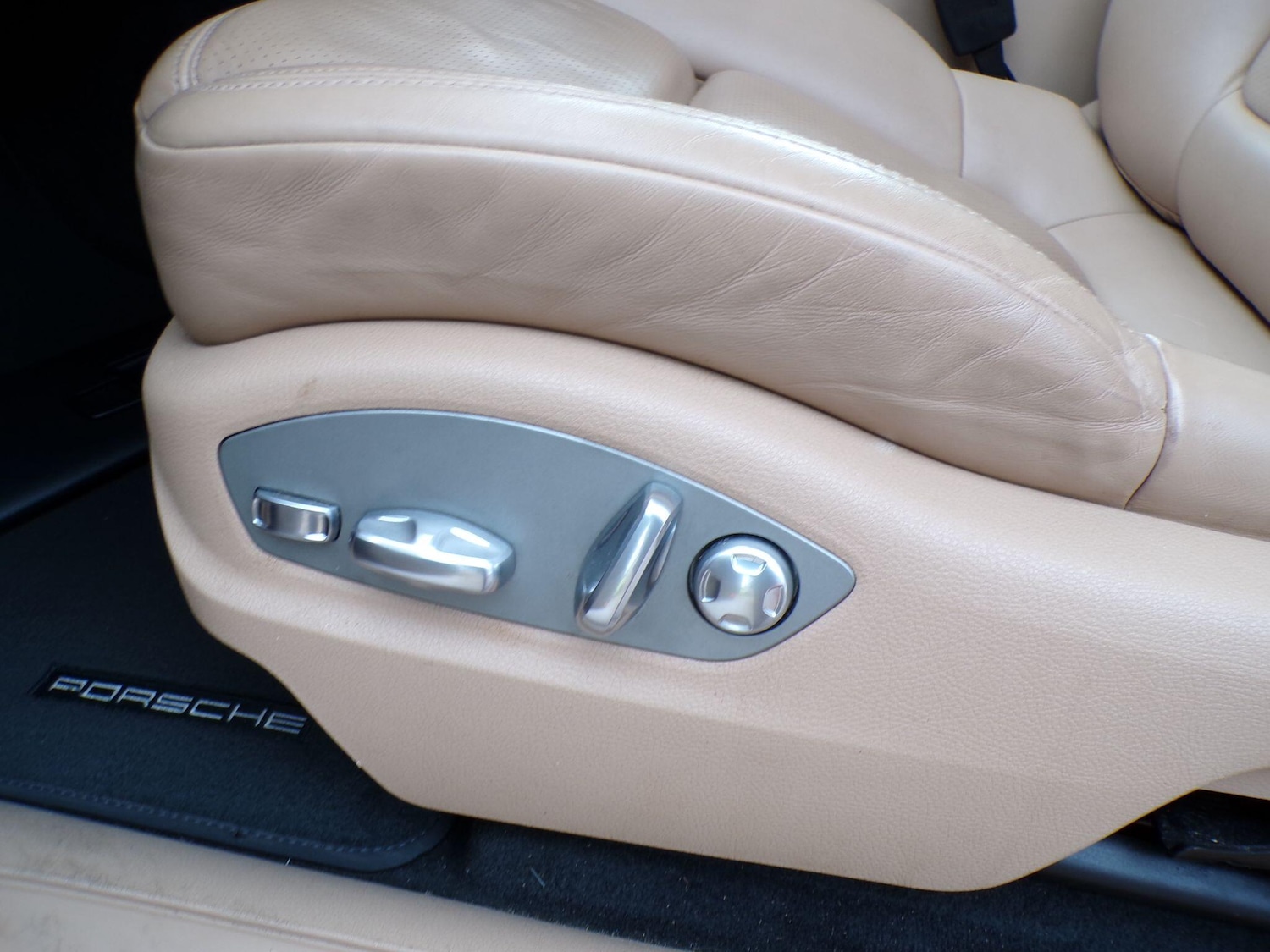 Used Porsche Macan 2018 for sale - 77156092: Photo 20