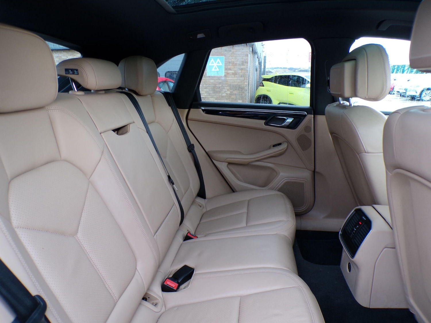 Used Porsche Macan 2018 for sale - 77156092: Photo 27