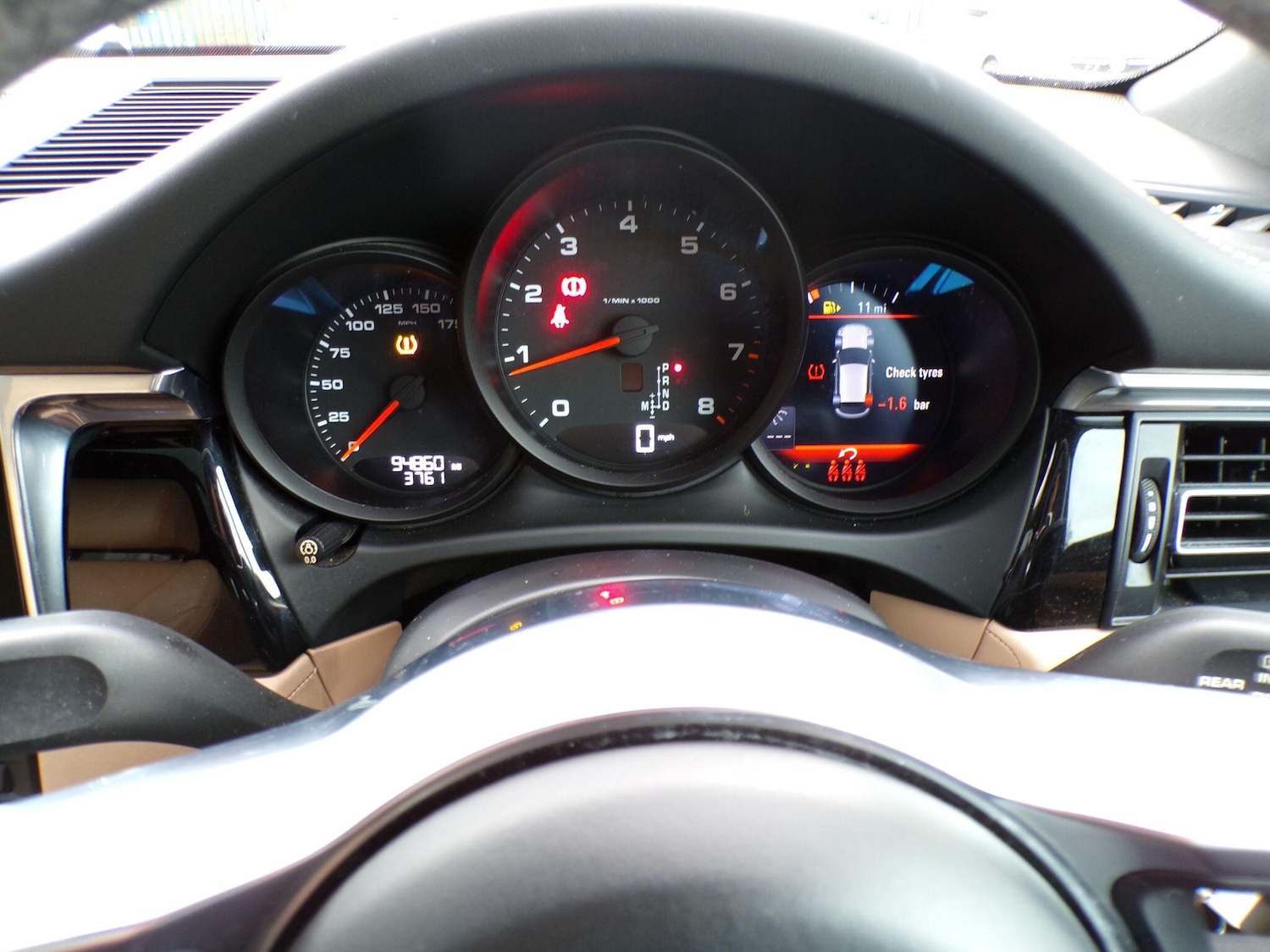 Used Porsche Macan 2018 for sale - 77156092: Photo 28