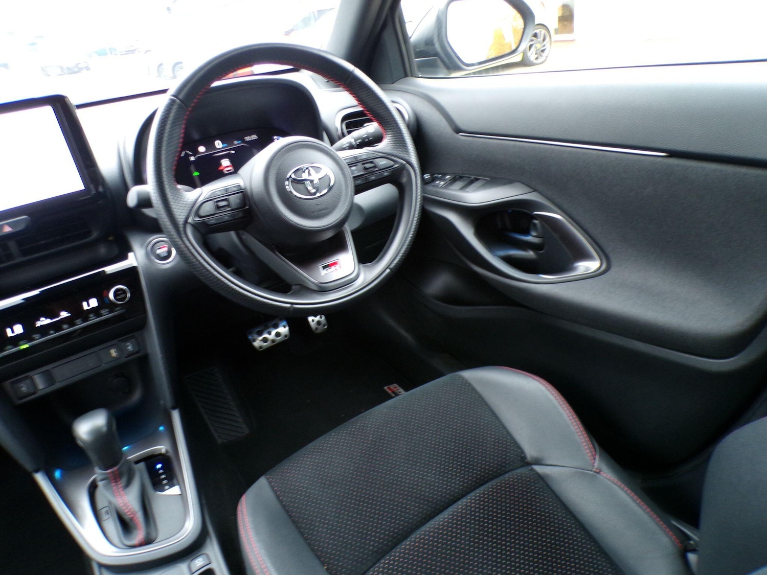 Used Toyota Yaris Cross 2022 for sale - 76993415: Photo 18