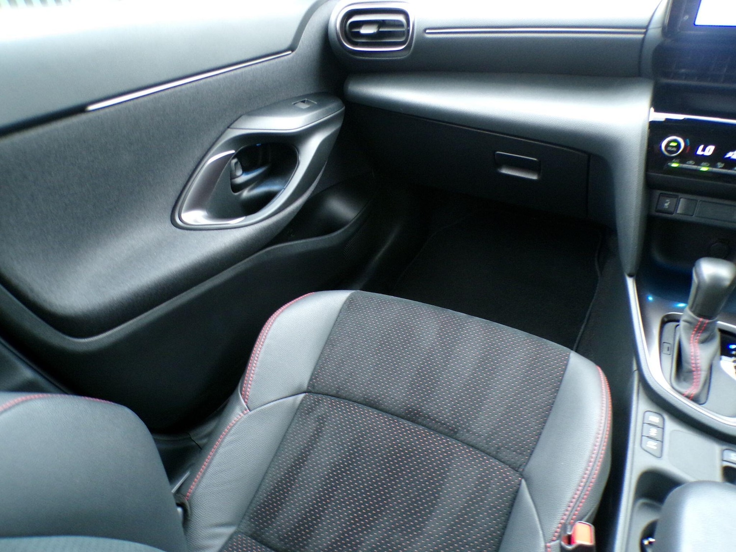 Used Toyota Yaris Cross 2022 for sale - 76993415: Photo 19