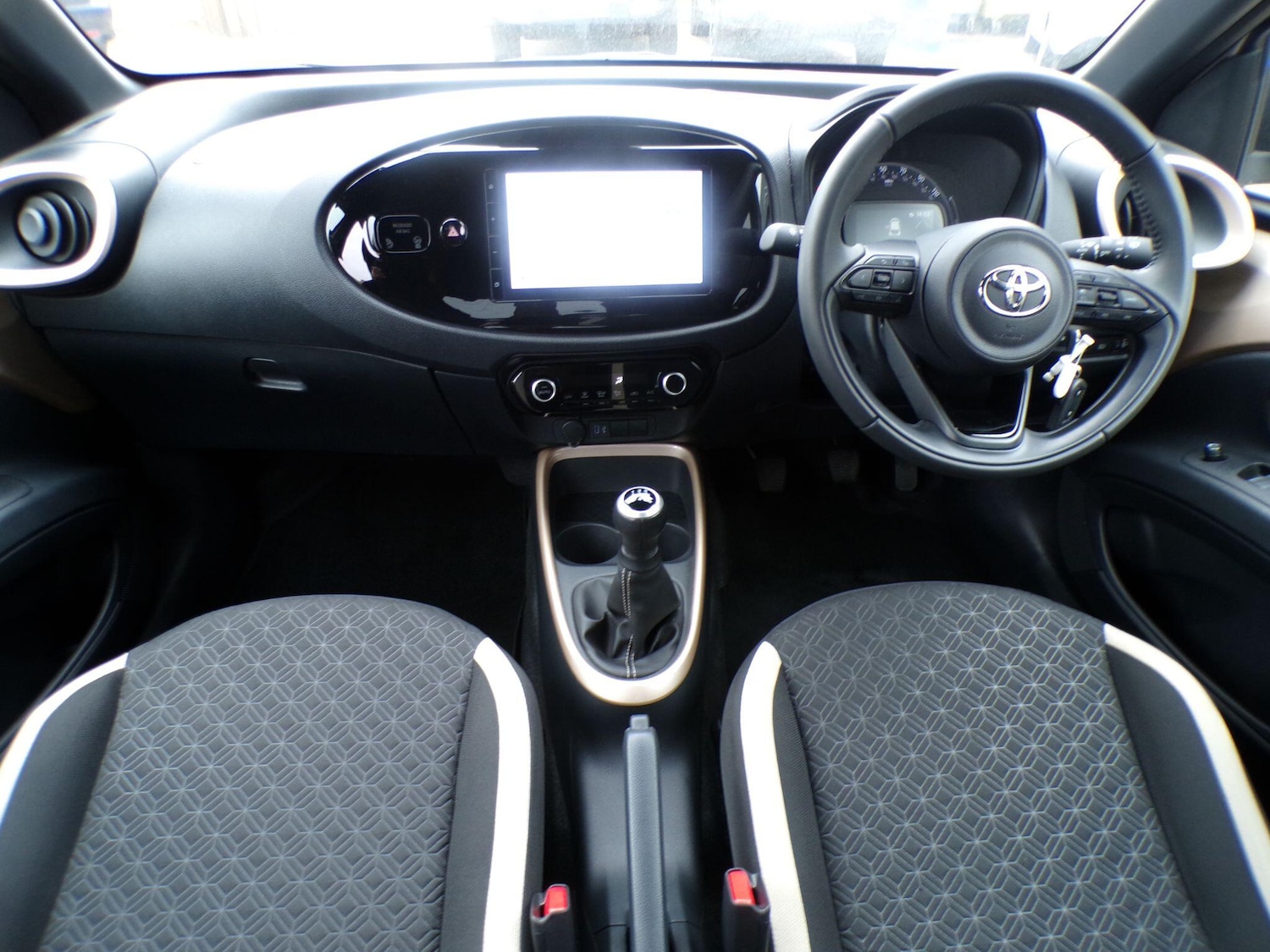 Used Toyota Aygo X 2024 for sale - 76349688: Photo 16