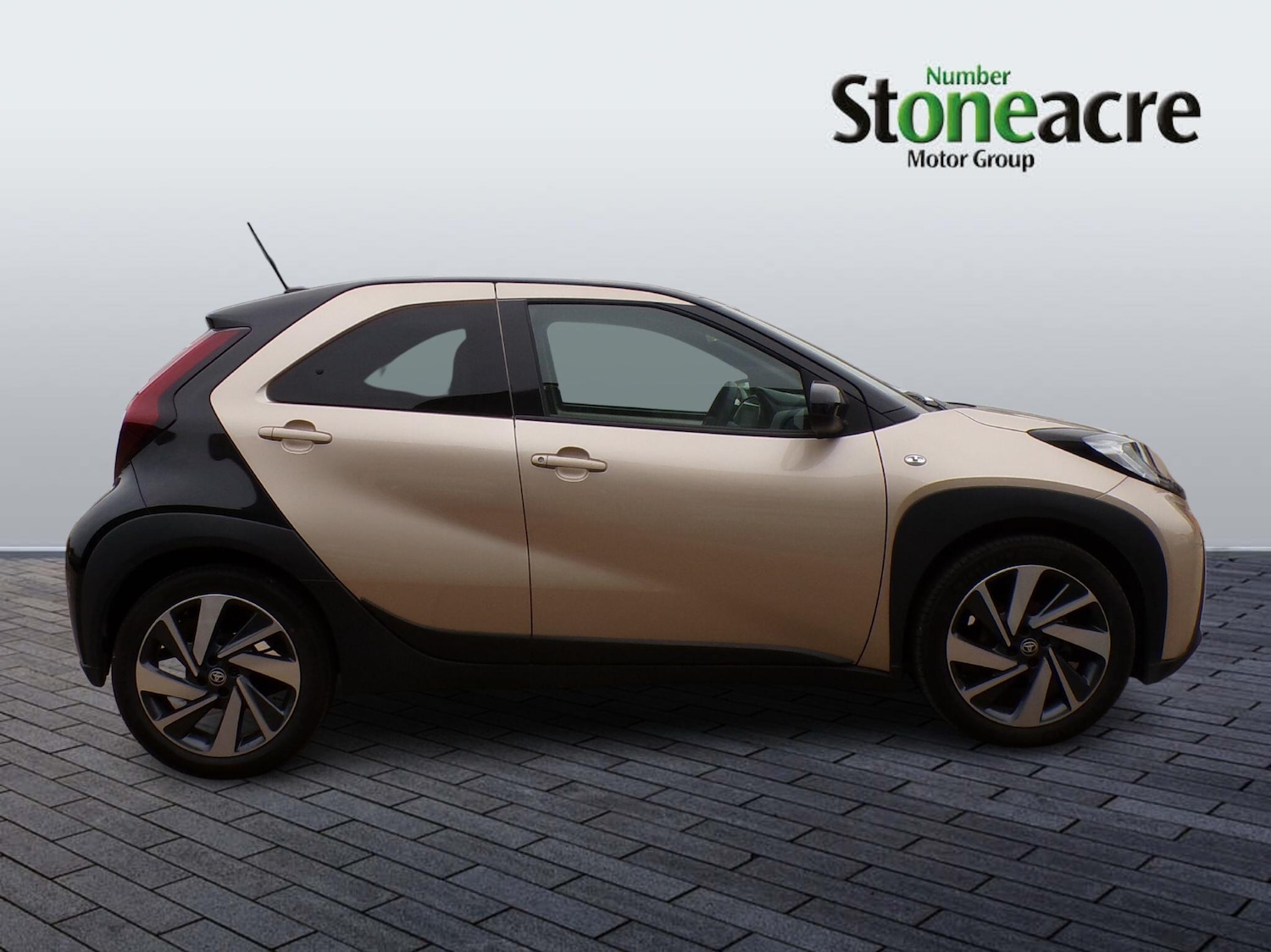 Used Toyota Aygo X 2024 for sale - 76349688: Photo 2