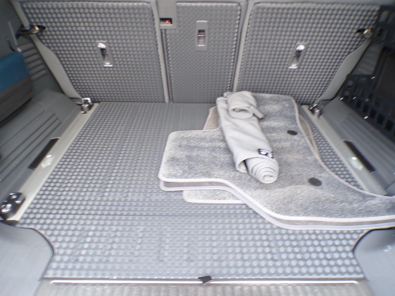 Used Land Rover Defender 2023 for sale - 77016234: Photo 11