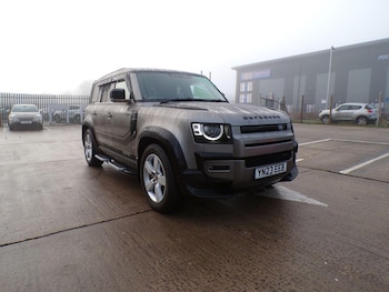 Used Land Rover Defender 2023 for sale - 77016234: Photo