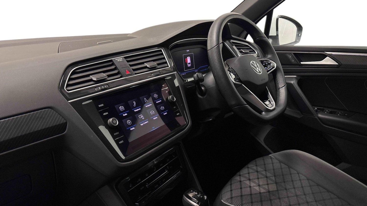 Used Volkswagen Tiguan 2023 for sale - 78047464: Photo 2