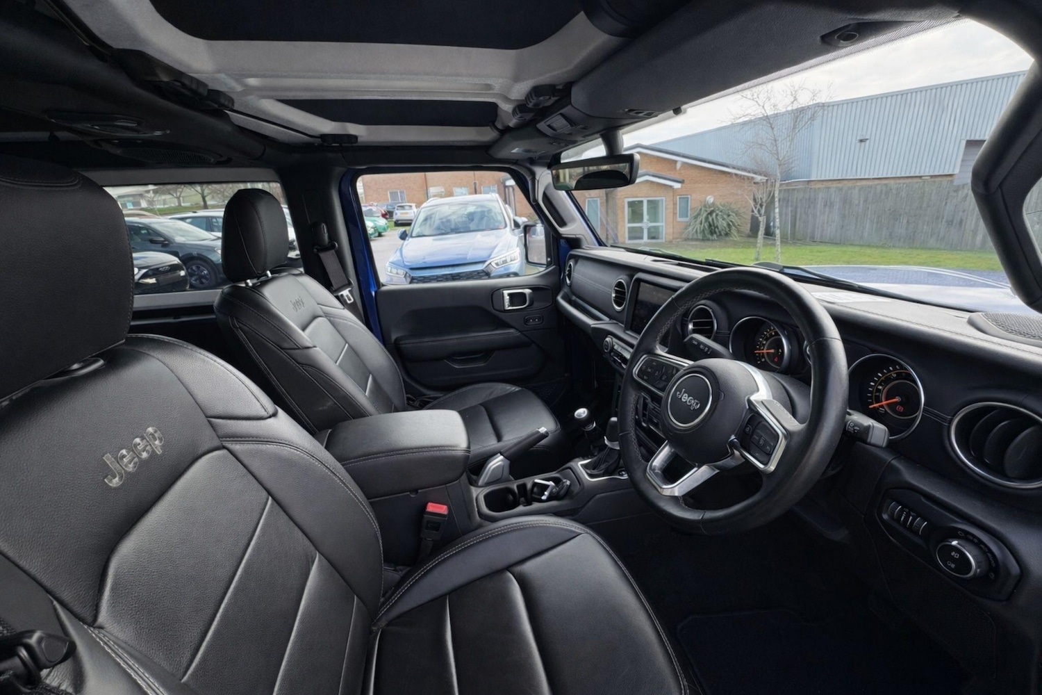 Used Jeep Wrangler 2019 for sale - 78072133: Photo 2