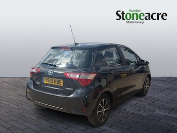 Used Toyota Yaris 2019 for sale - 79235915: Photo