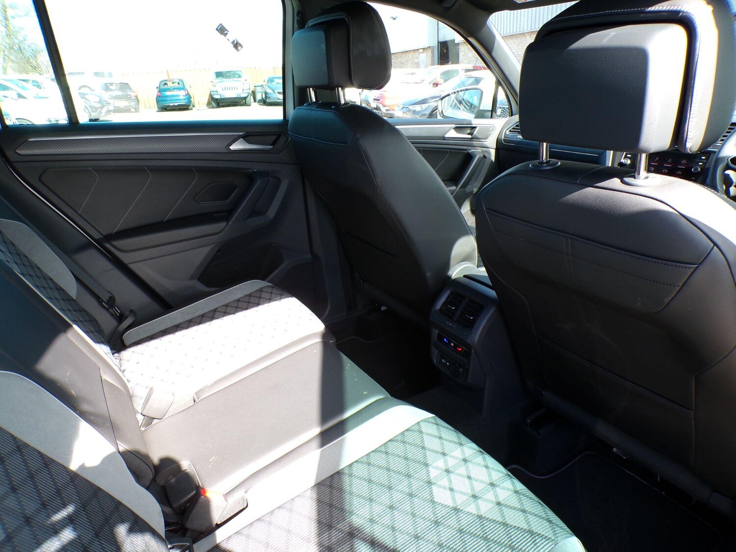 Used Volkswagen Tiguan 2023 for sale - 78170804: Photo 12