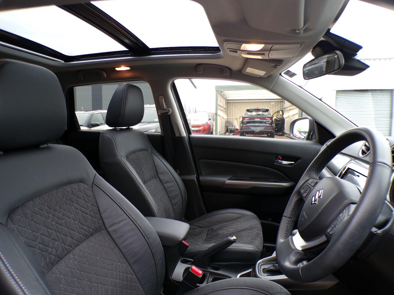 Used Suzuki Vitara 2023 for sale - 77598335: Photo 11