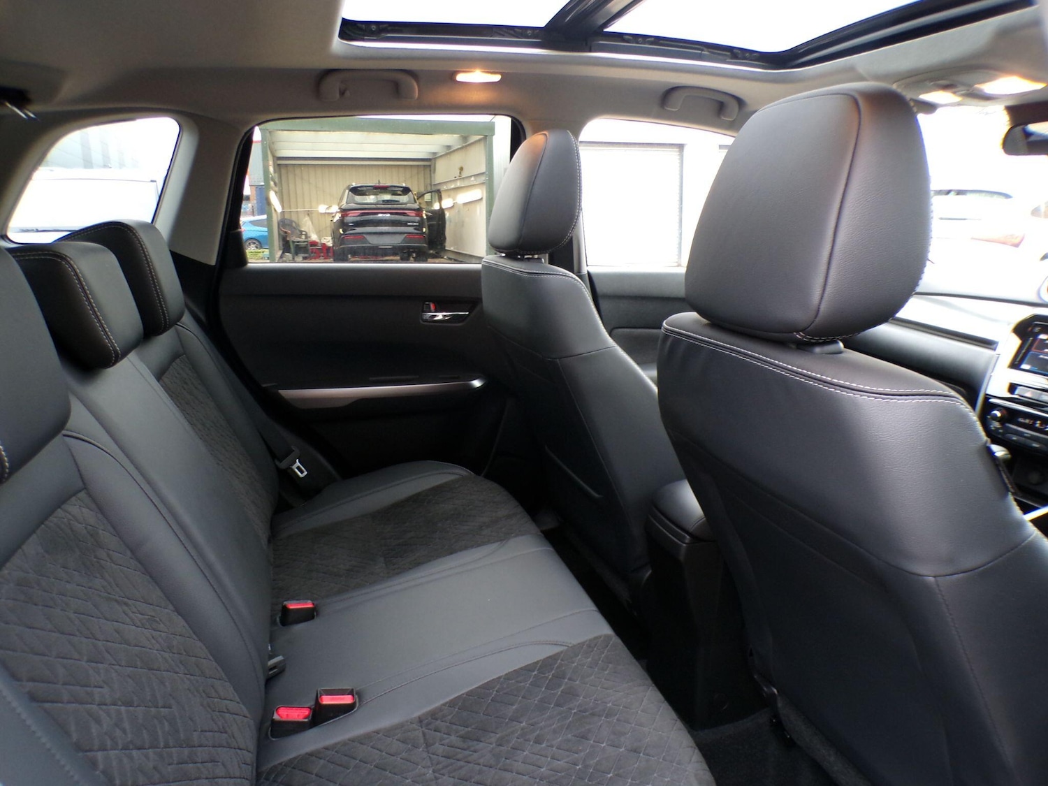 Used Suzuki Vitara 2023 for sale - 77598335: Photo 13