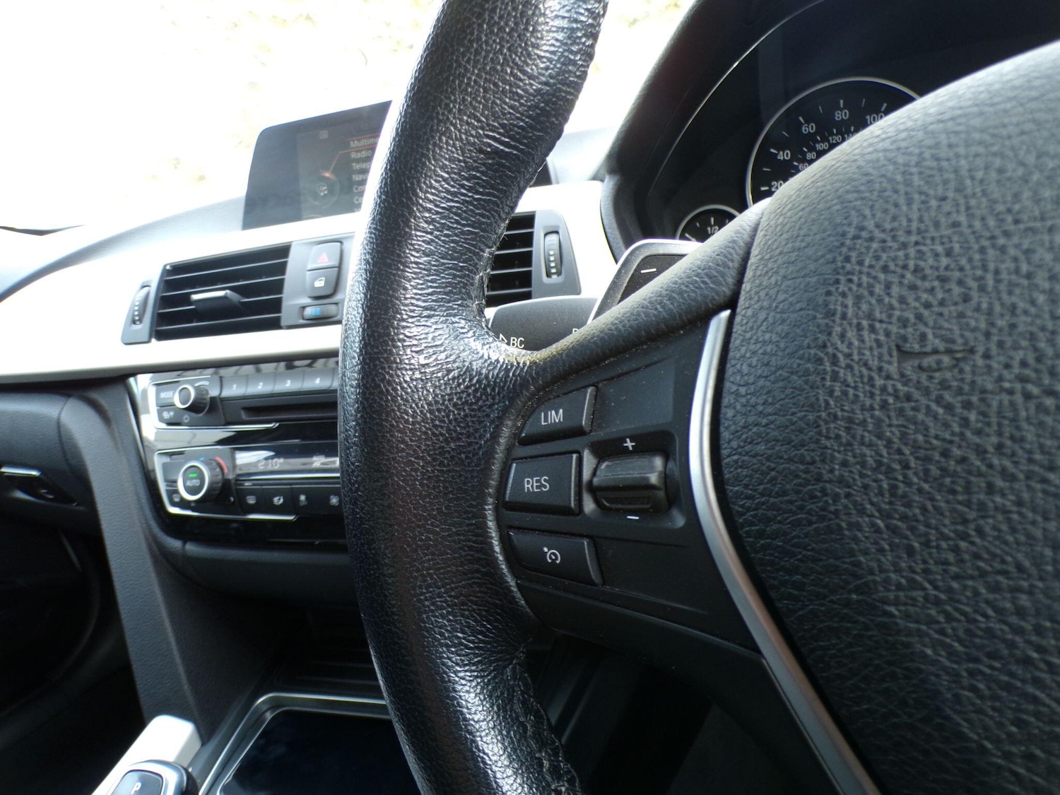 Used BMW 3 Series 2015 for sale - 76801415: Photo 12