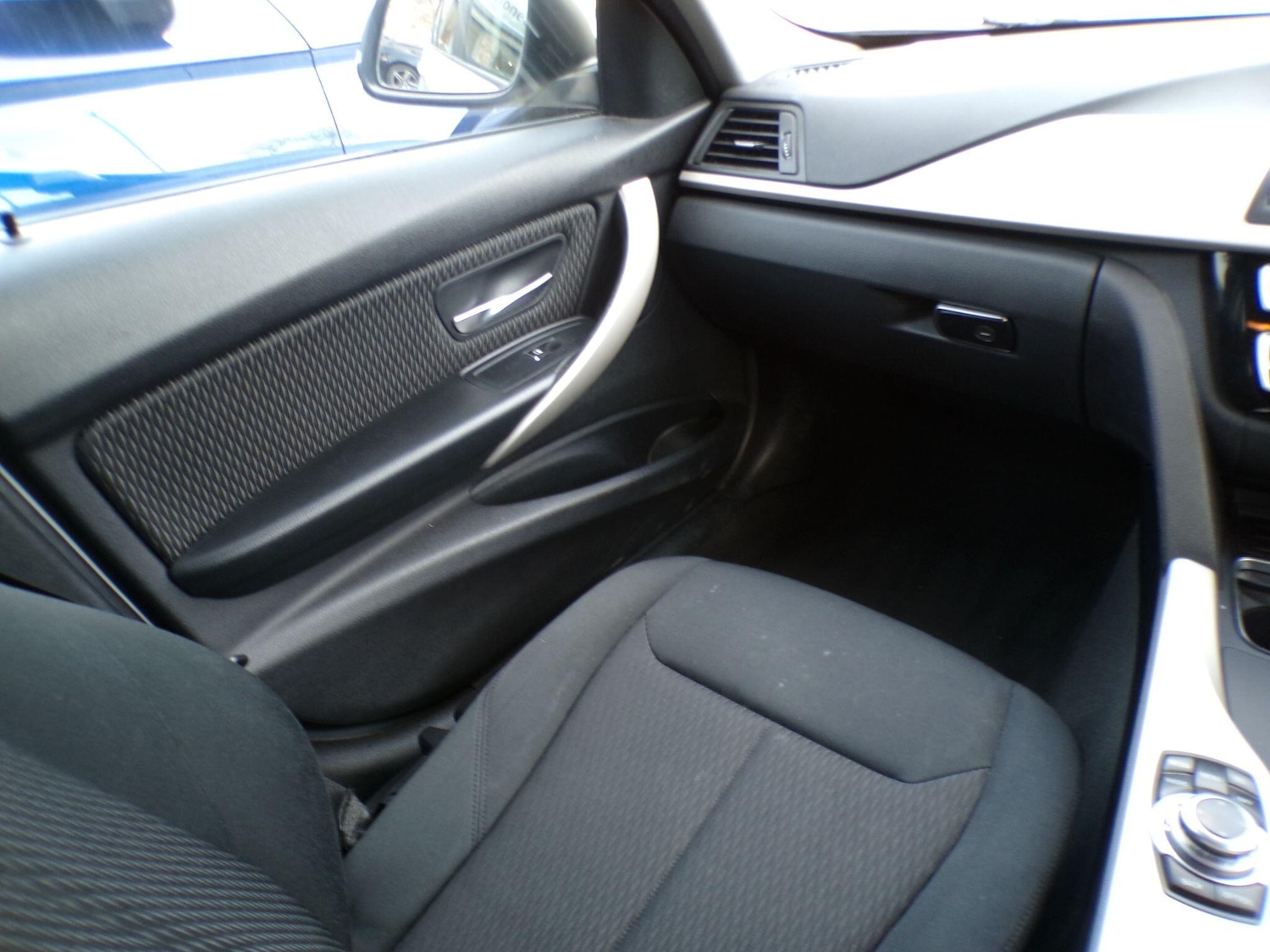 Used BMW 3 Series 2015 for sale - 76801415: Photo 25