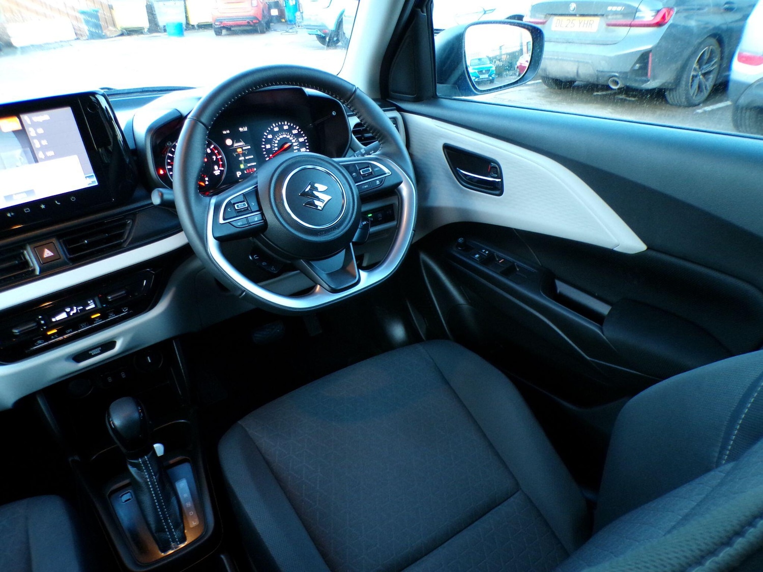 Used Suzuki Swift 2024 for sale - 77387174: Photo 16